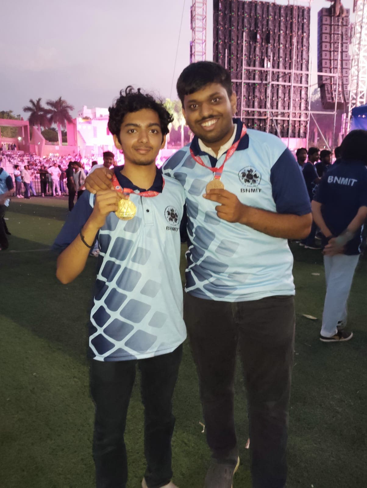 VTU fest with teammates
